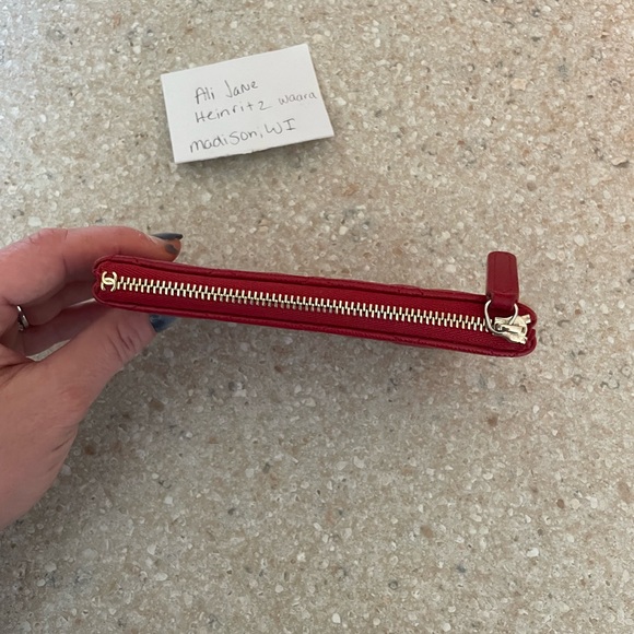 ♥️traded♥️Chanel Quilted Caviar Small Cosmetic Case Red - Picture 4 of 15